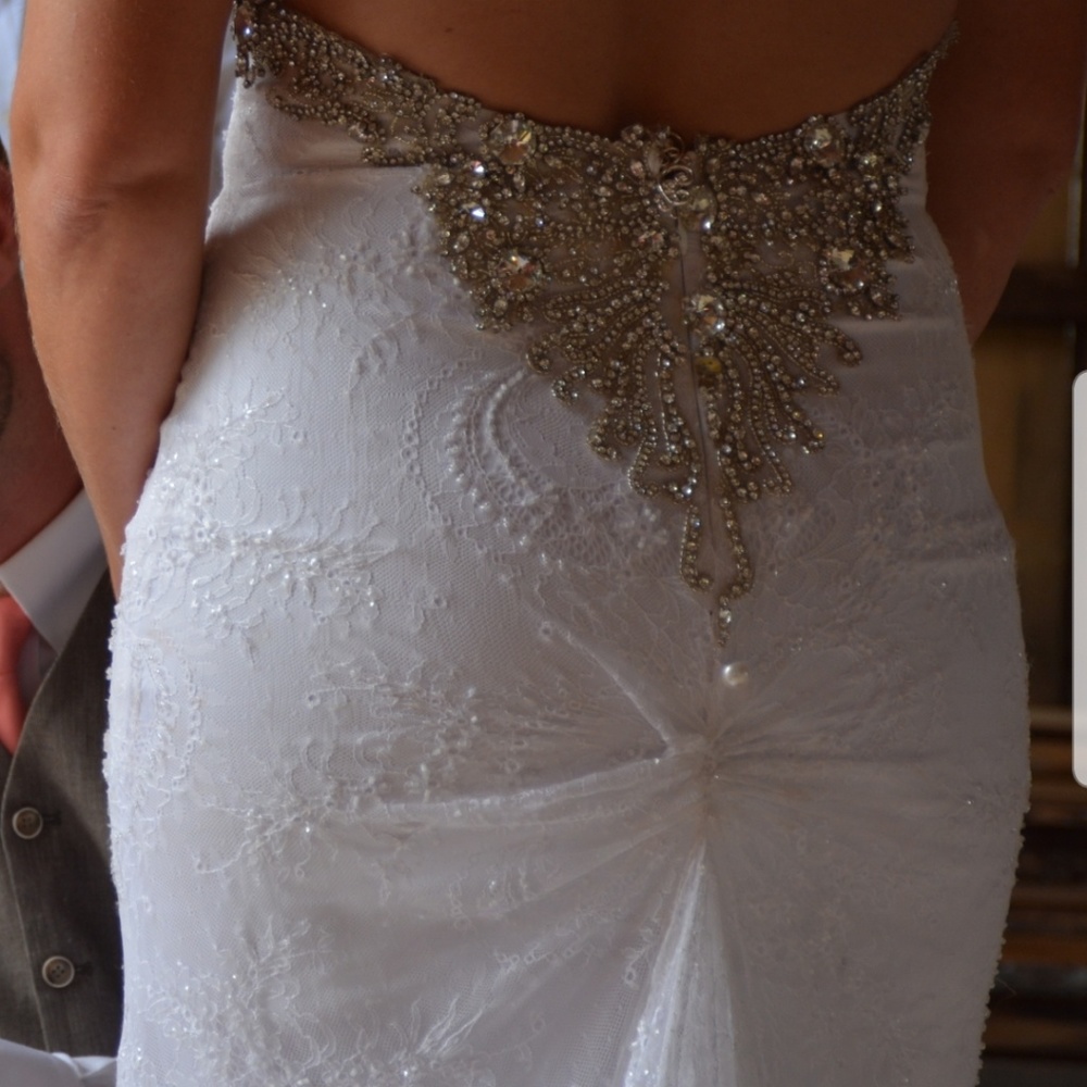 Wedding dress- size 4 - Picture 3 of 4